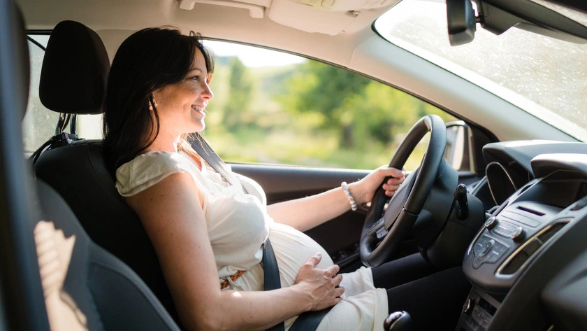 Εγκυμοσύνη και οδήγηση: Οδηγός ασφαλούς οδήγησης