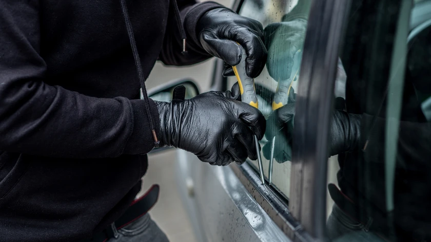 Μου έκλεψαν το αμάξι